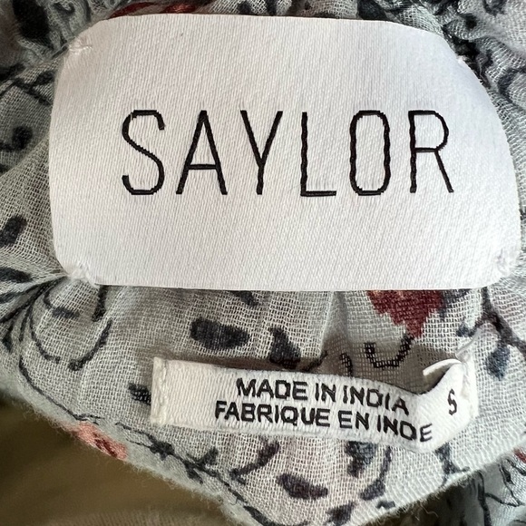 Saylor/Revolve Women’s Bohemian Oversized Floral Blouse, Size Small, #85 - Picture 8 of 11